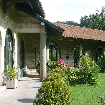 Manoir De Bois En Ardres Acomodação com café da manhã Exterior foto