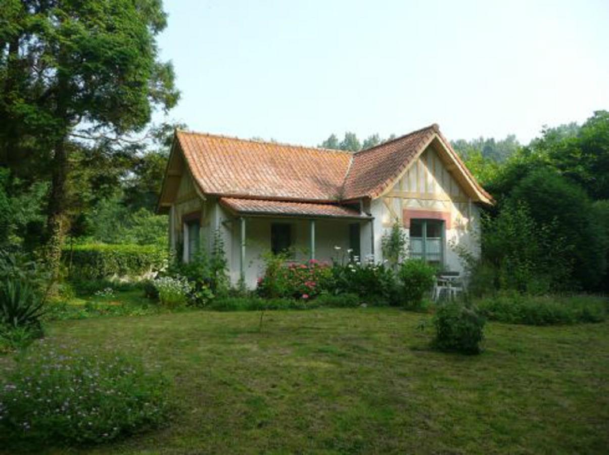 Manoir De Bois En Ardres Acomodação com café da manhã Exterior foto