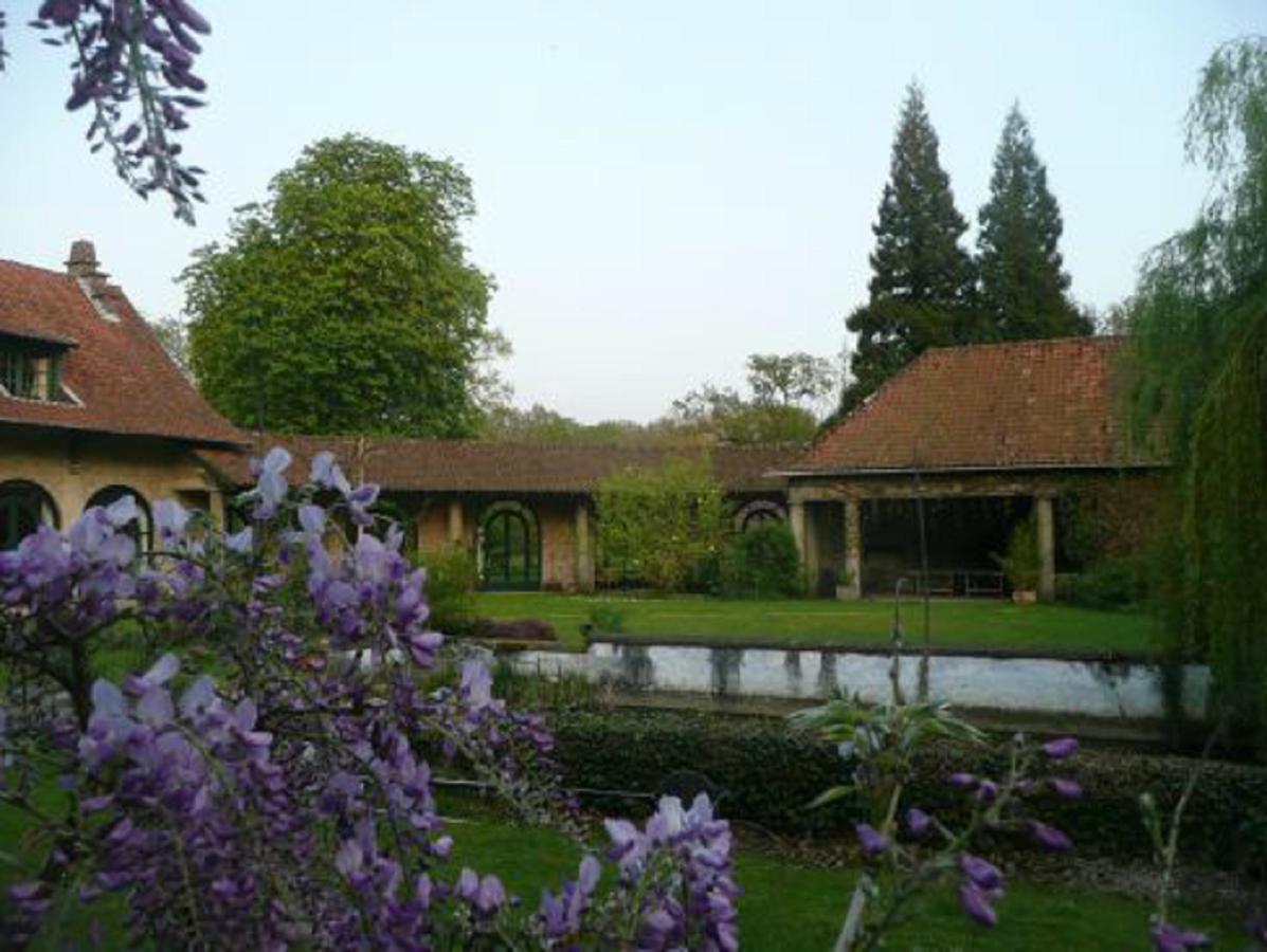 Manoir De Bois En Ardres Acomodação com café da manhã Exterior foto