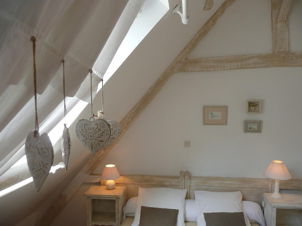 Manoir De Bois En Ardres Acomodação com café da manhã Quarto foto