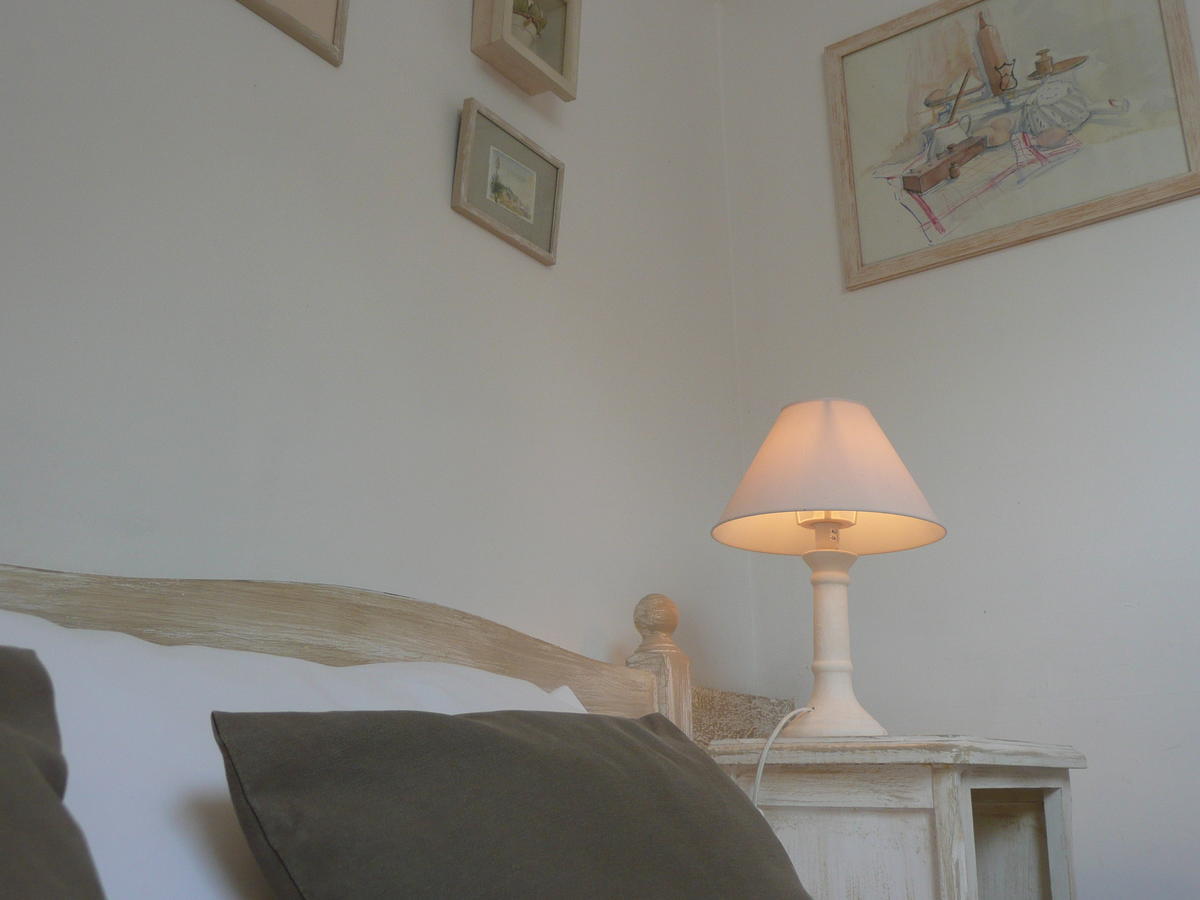 Manoir De Bois En Ardres Acomodação com café da manhã Quarto foto
