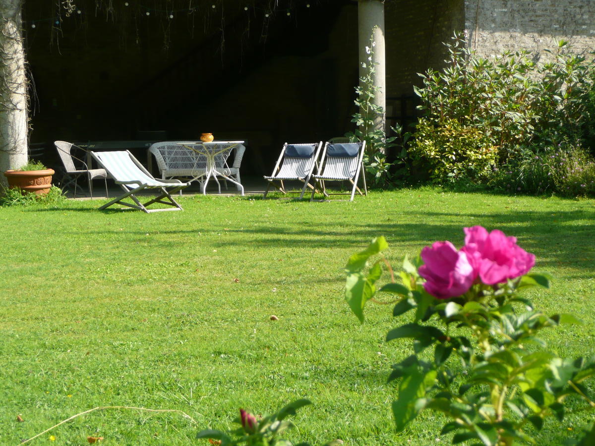 Manoir De Bois En Ardres Acomodação com café da manhã Exterior foto